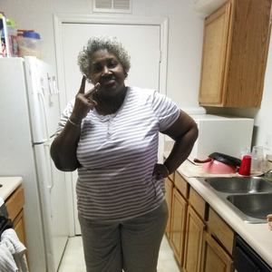 Meet your Posher, Gloria